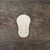 Schuh mit Löchern mini