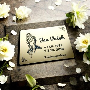Grabtafel Hände mit Rosenkranz